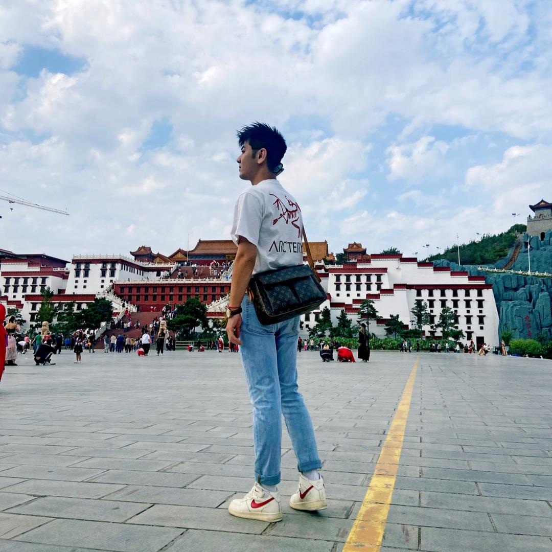 来打我呀儿
