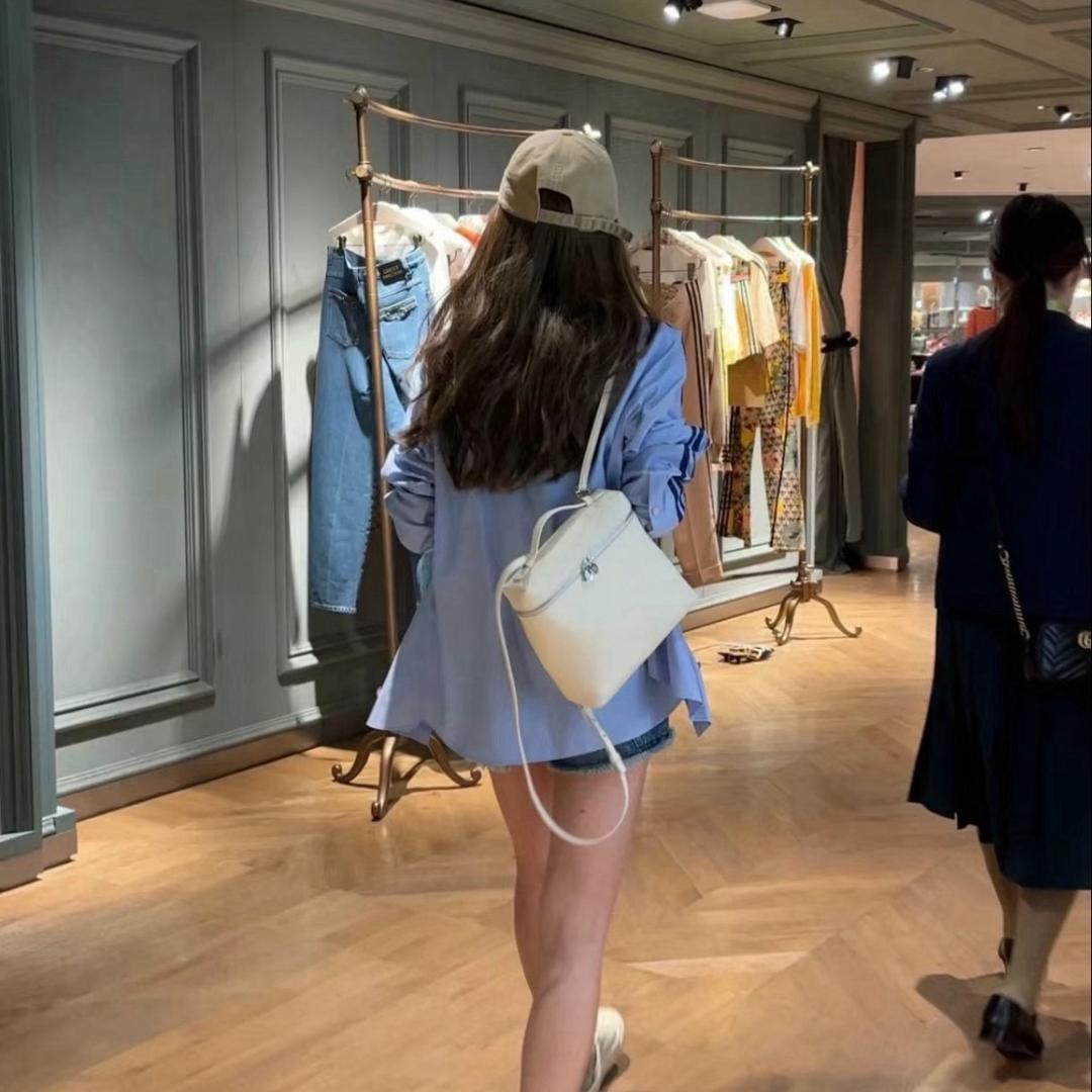 杭州银沙商贸城尾货库房