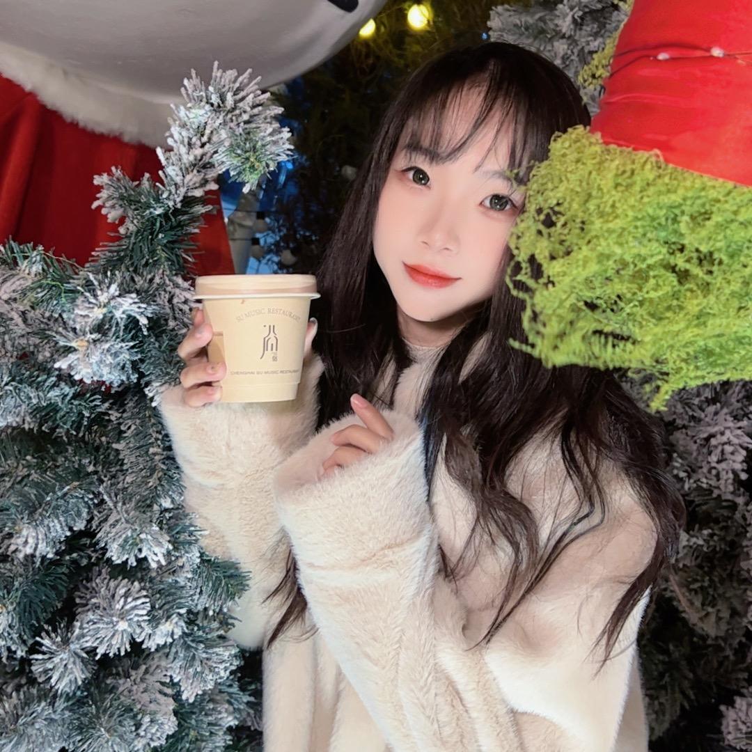 纯小妞逛来逛去