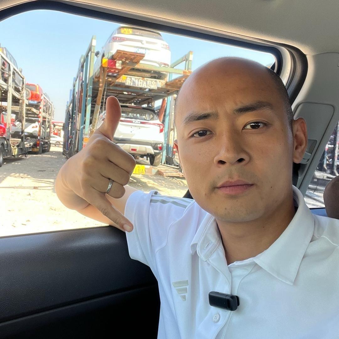 谷稻宋  二手车批发基地