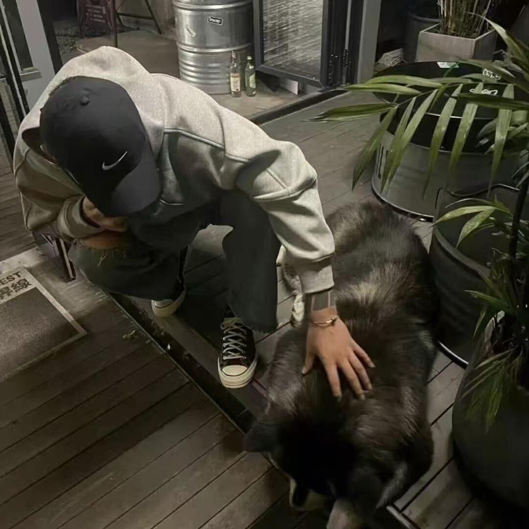 ～