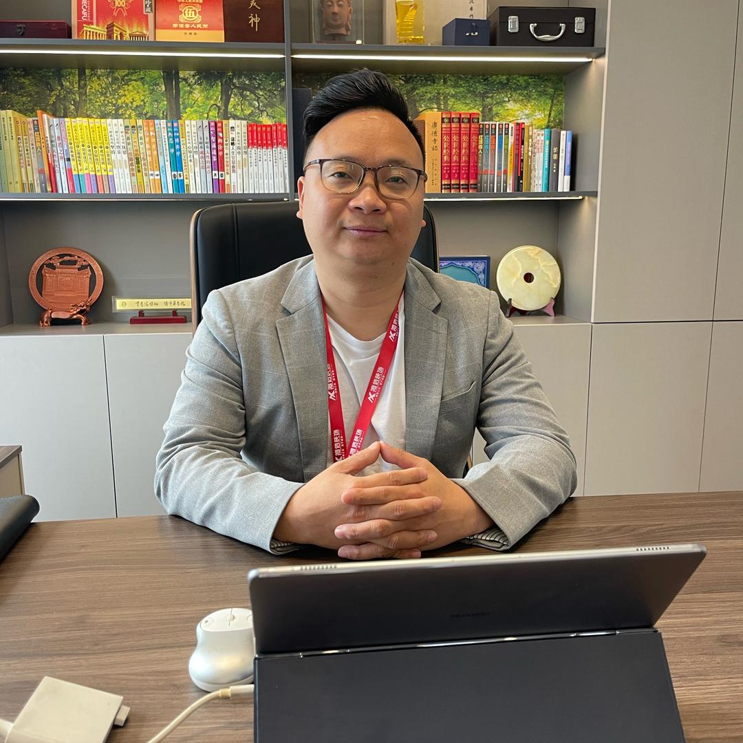 成都装修小胖哥