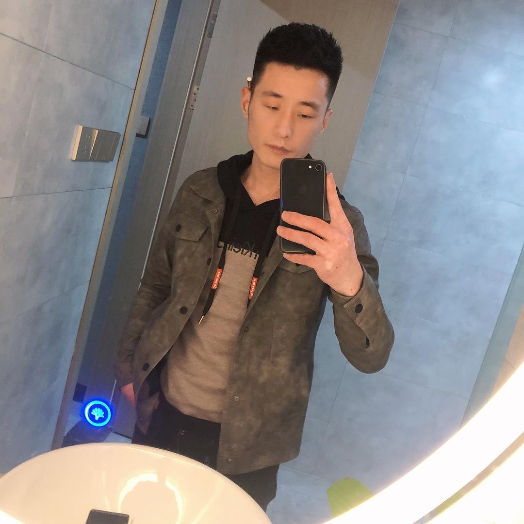 এ᭄天空有点灰₅₂₀