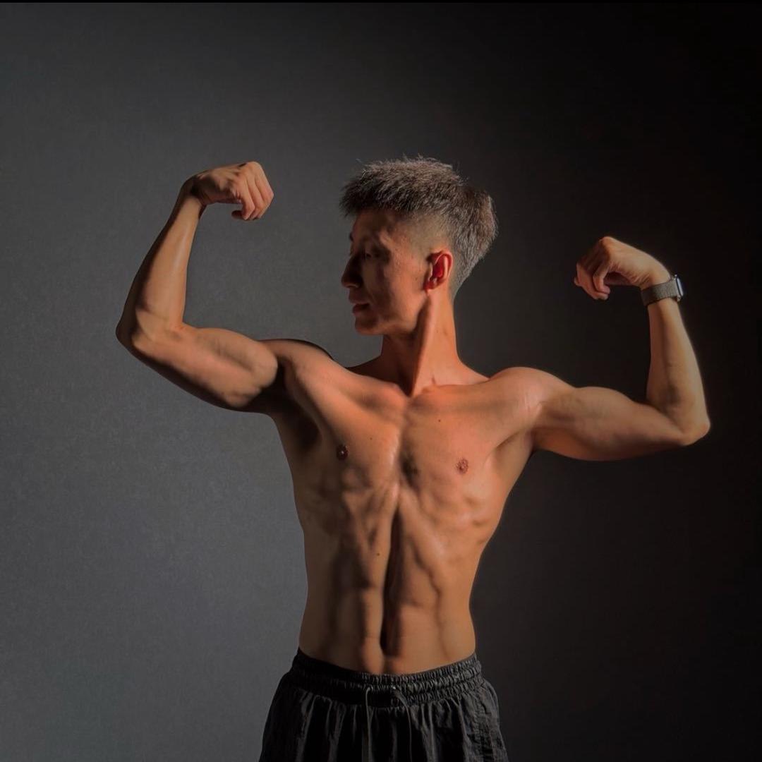 杨光健身很阳光