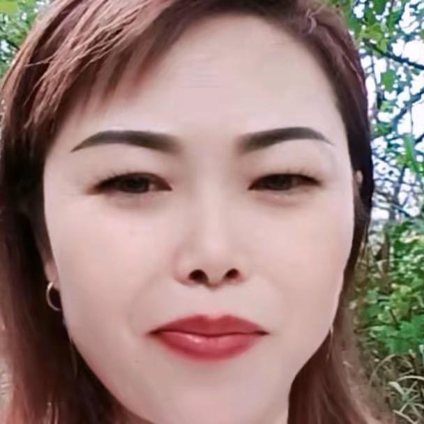 黄明芬（李莫走山歌团队）