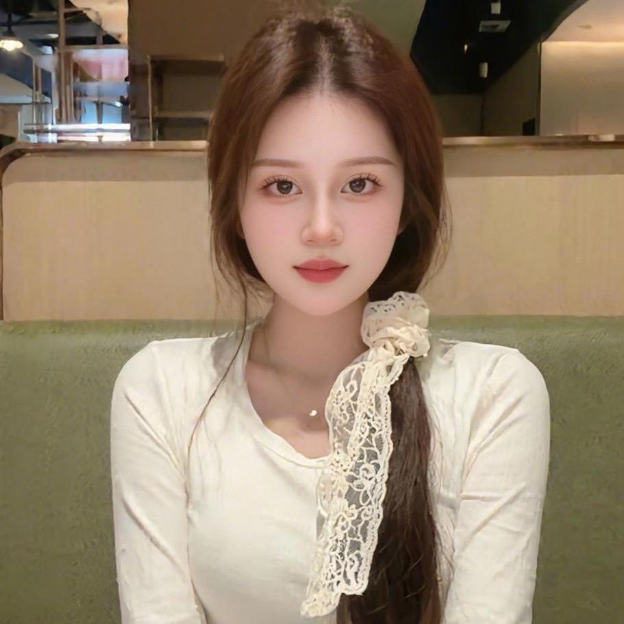 小啊莉.
