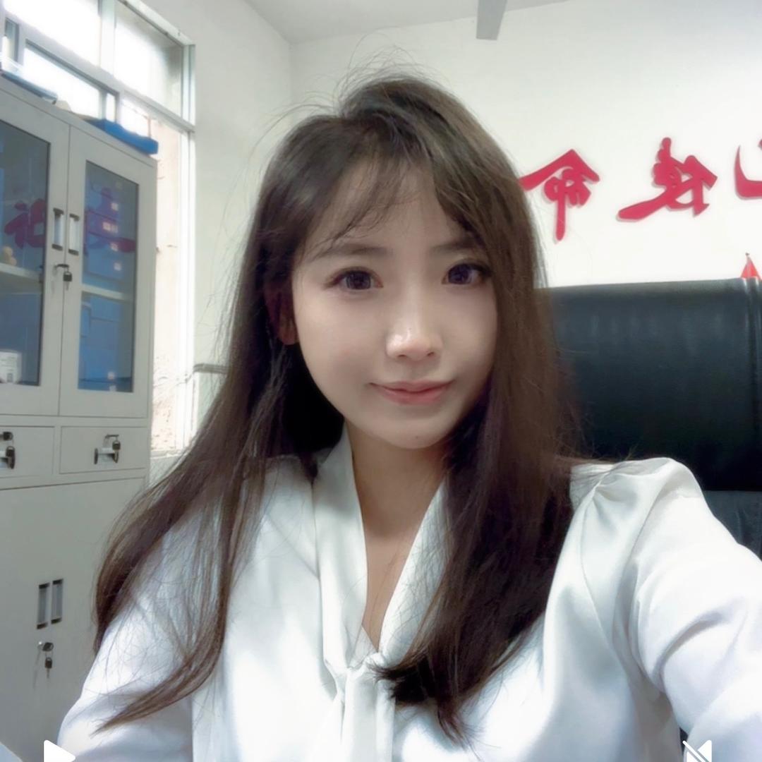 铜梁梨乡村干部肖肖