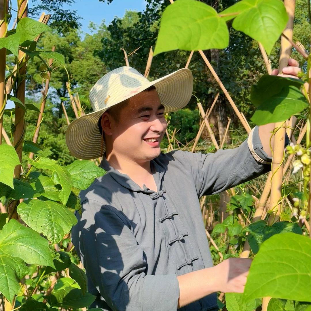 巴渝老铁（生活号）