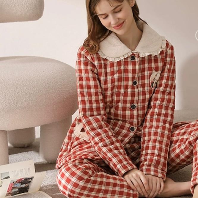 金灿灿的睡衣甄选号