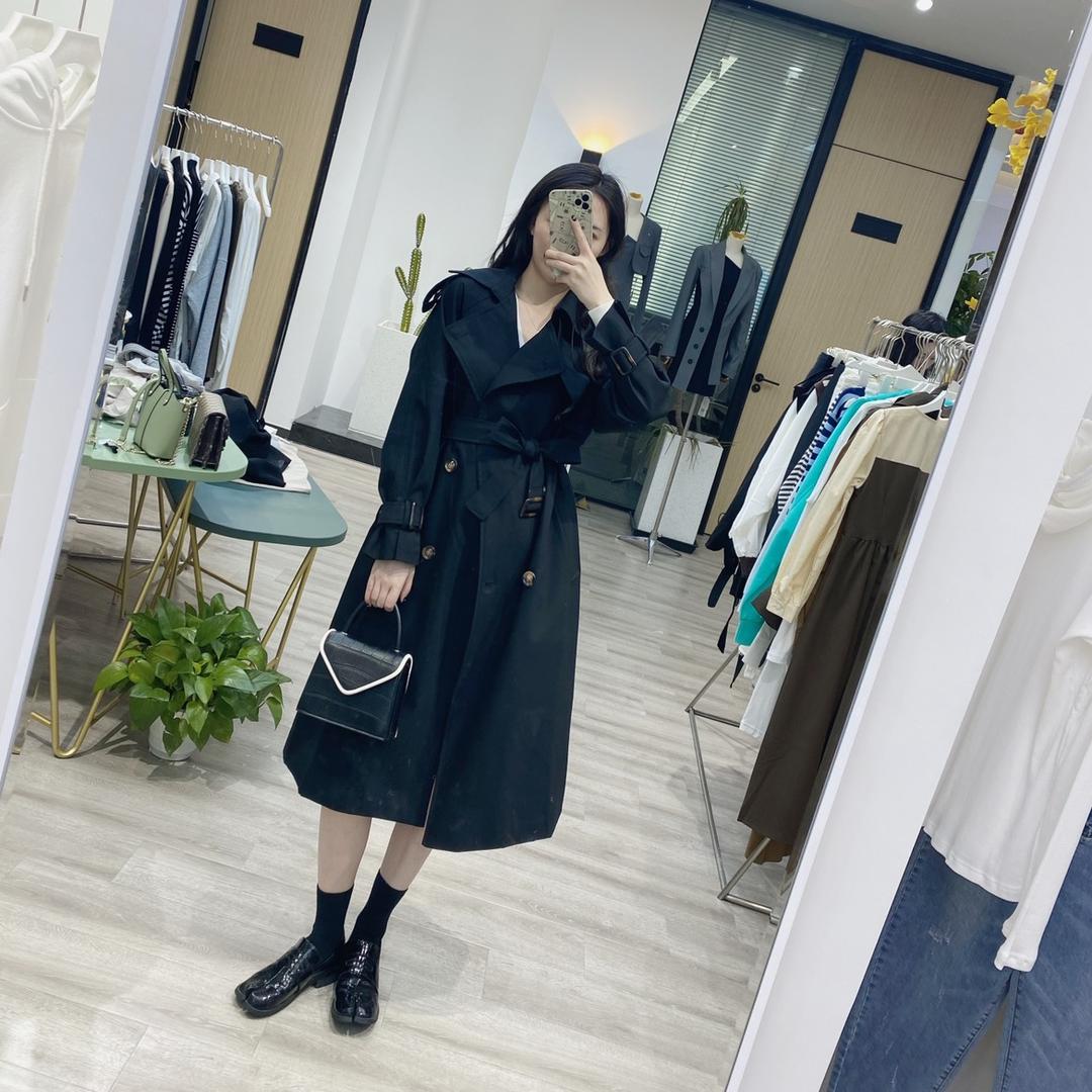 所季 语凡女装运营总部