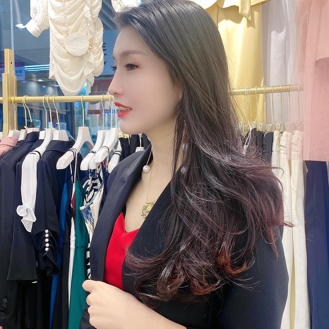 @义乌市艾琪轻奢女装批发 拿货来她家👉