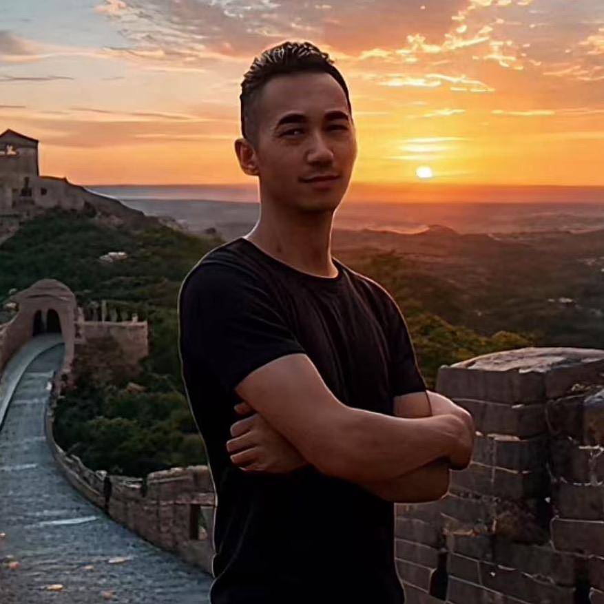 盐亭网约车季哥🇨🇳明猪蒙尘🇨🇳