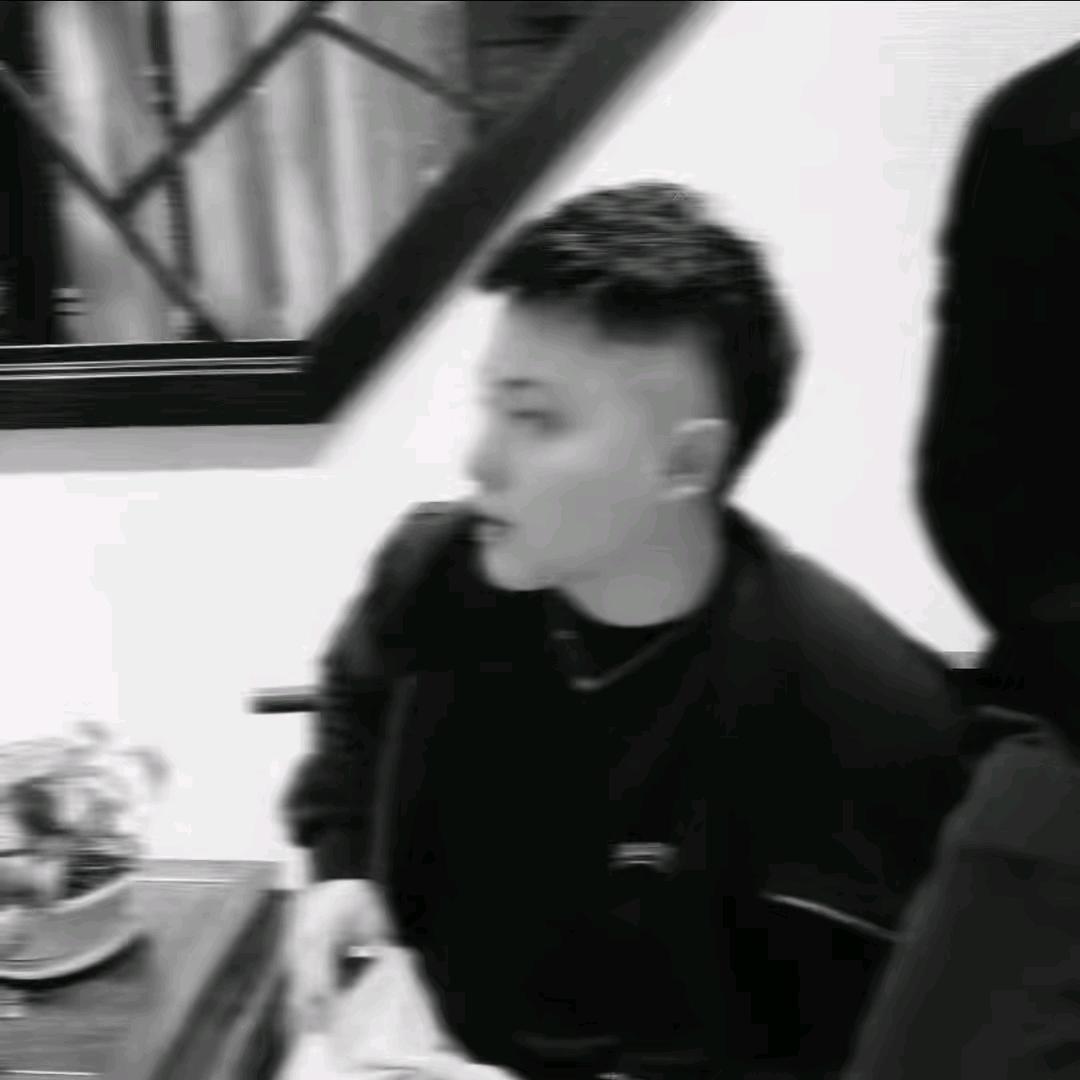 及時行樂.