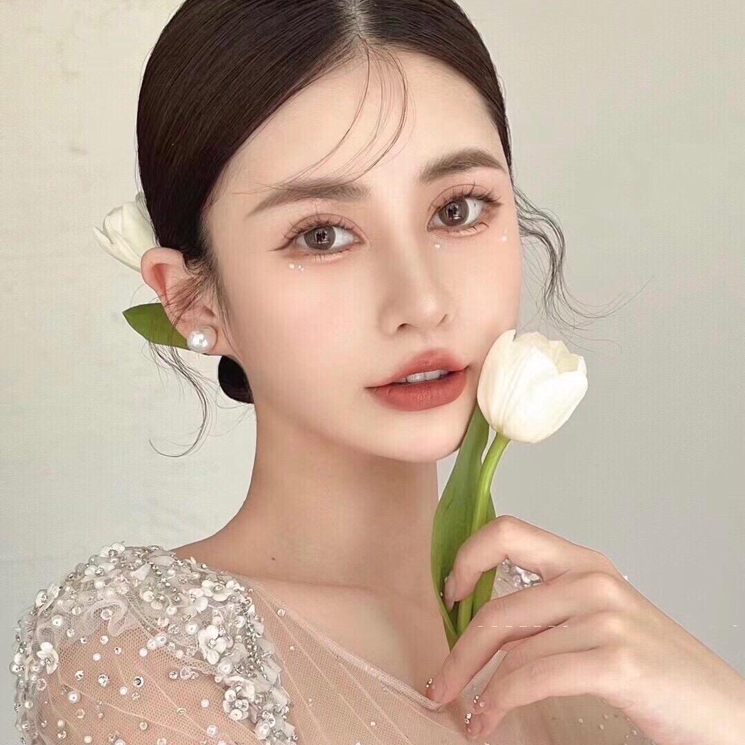 菏泽初艺美妆—方方