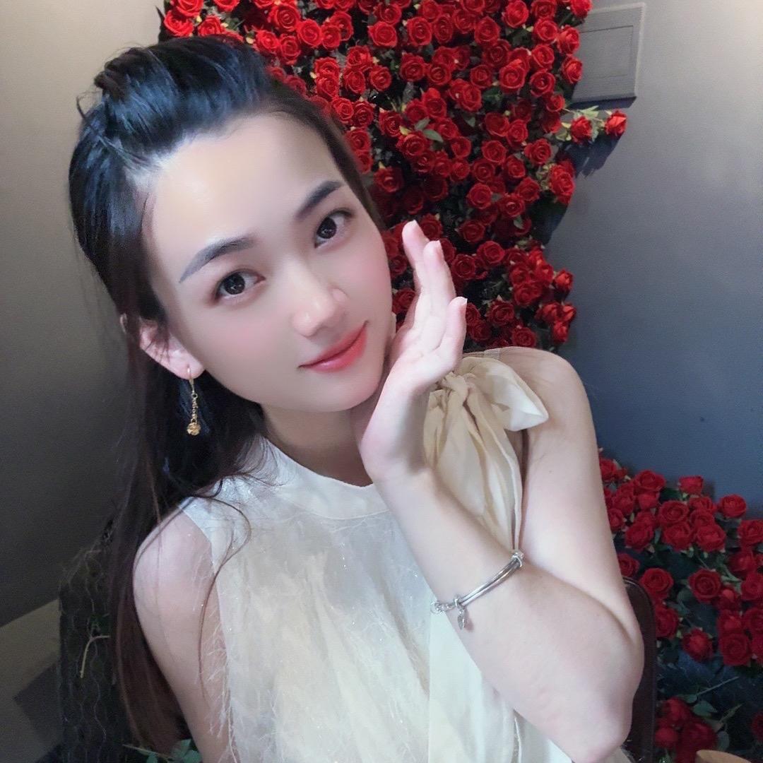 柠小姐吖