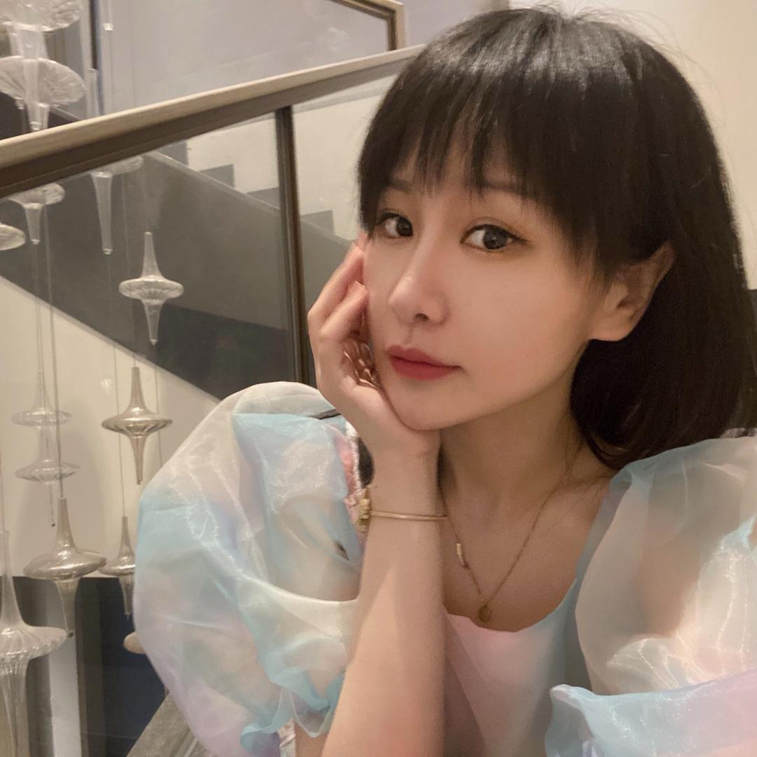 一了个一🦉。头像