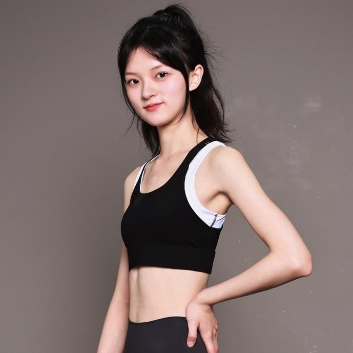 模特营养师菇菇