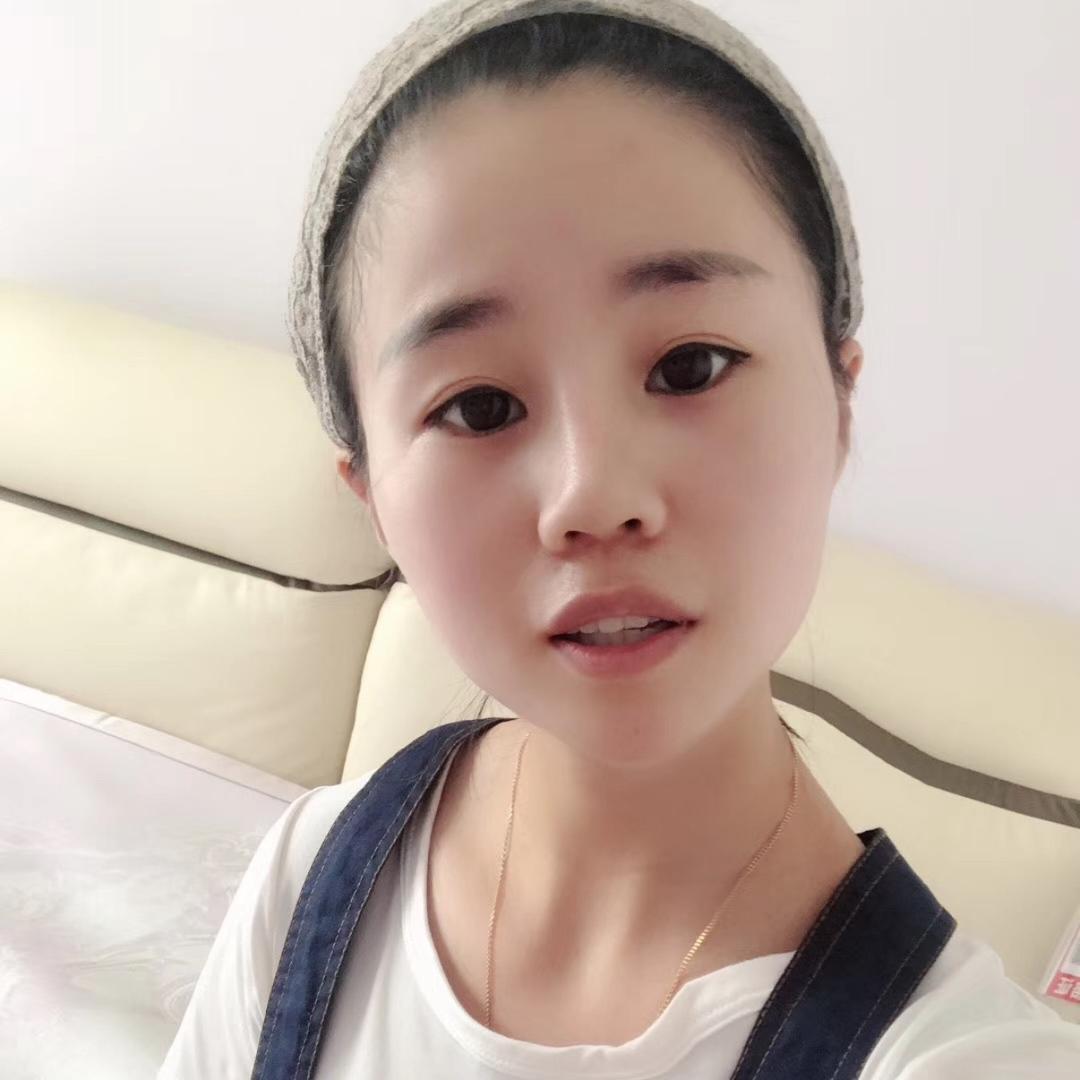 我是小程程。