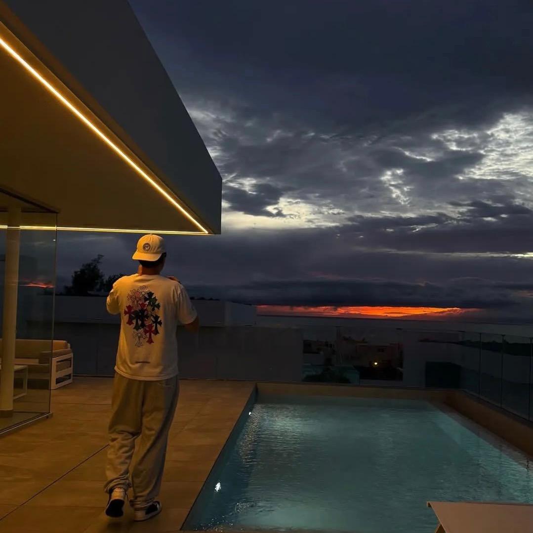 阿泽1212（红鹦鹉）