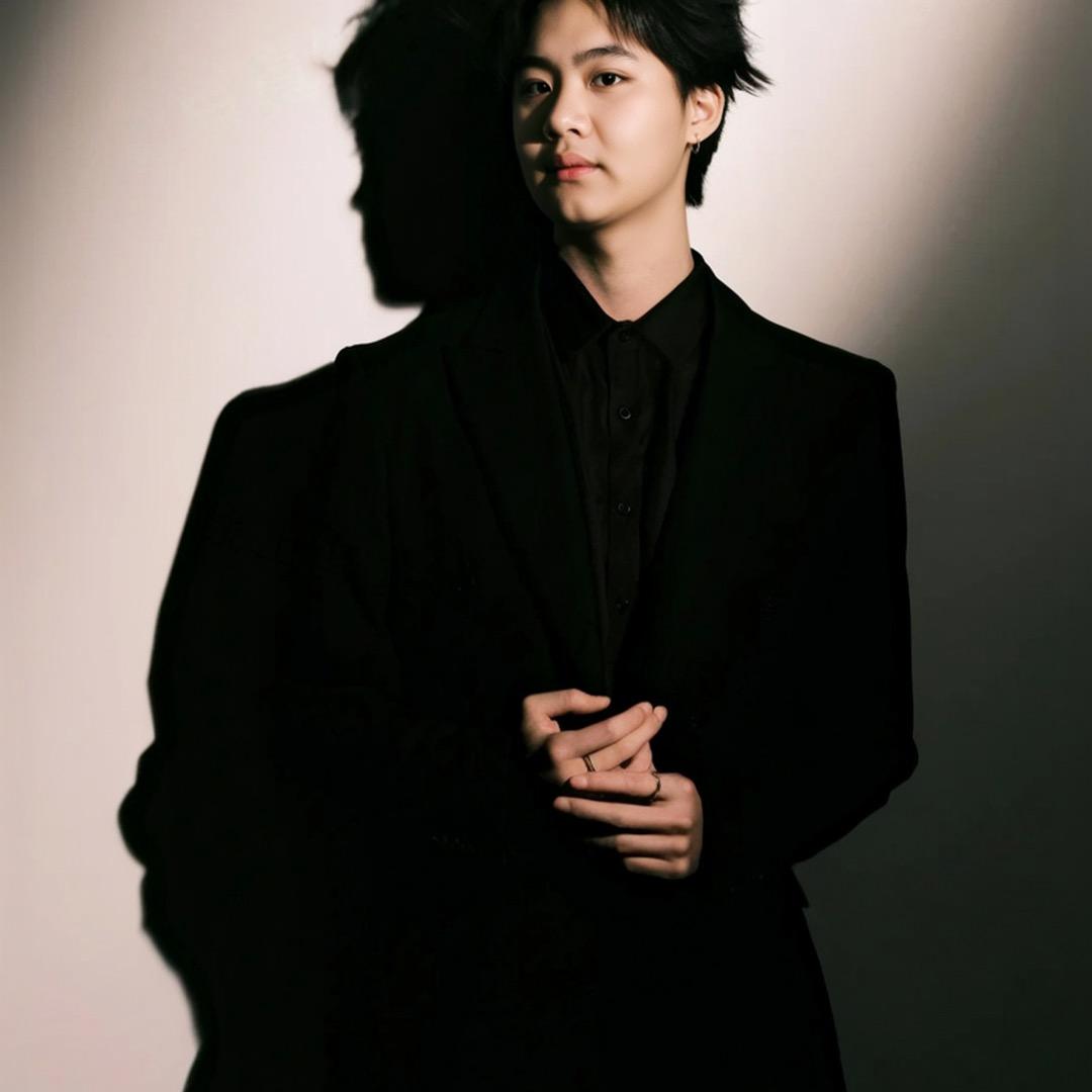 库尔勒烫发阿逊