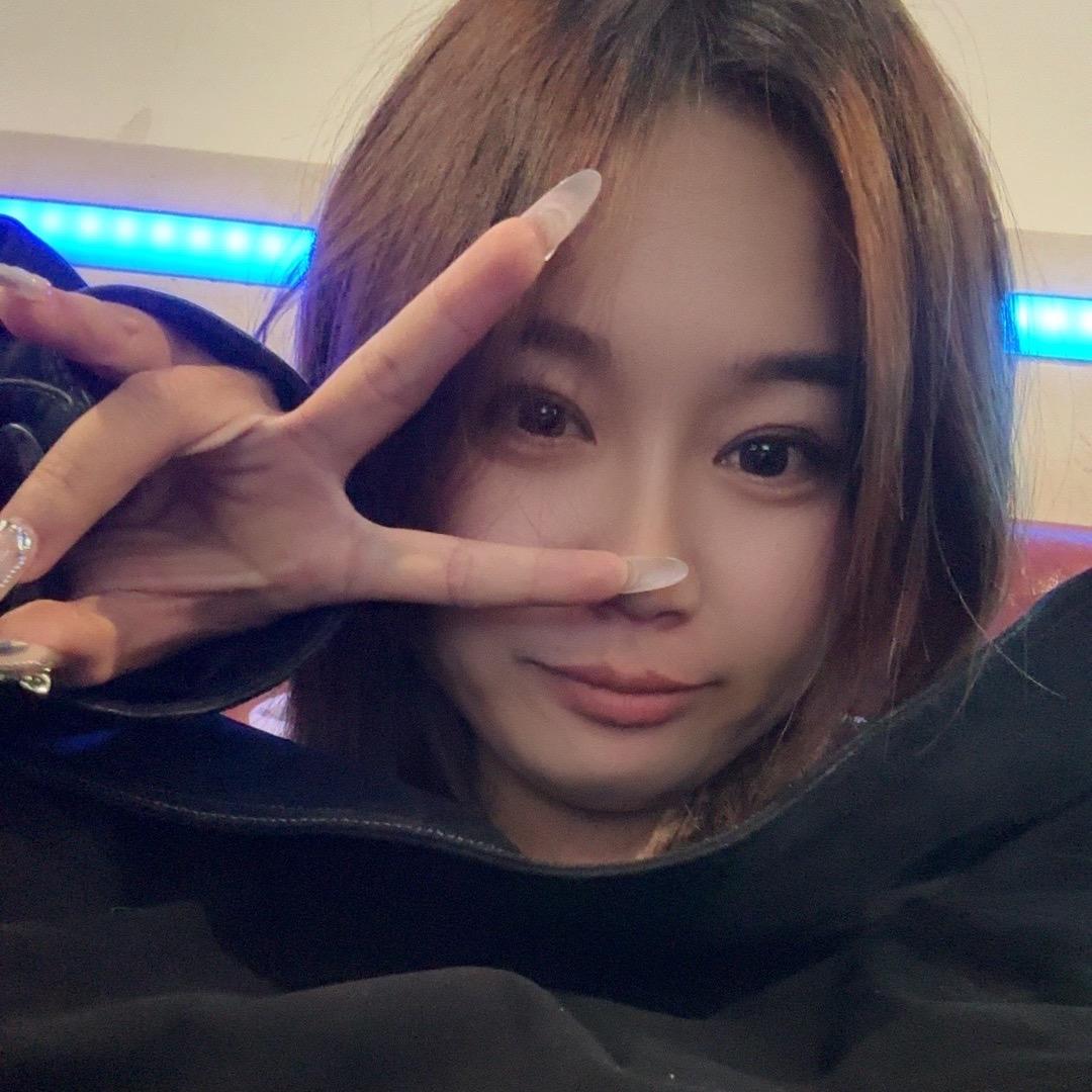 陈 陈。