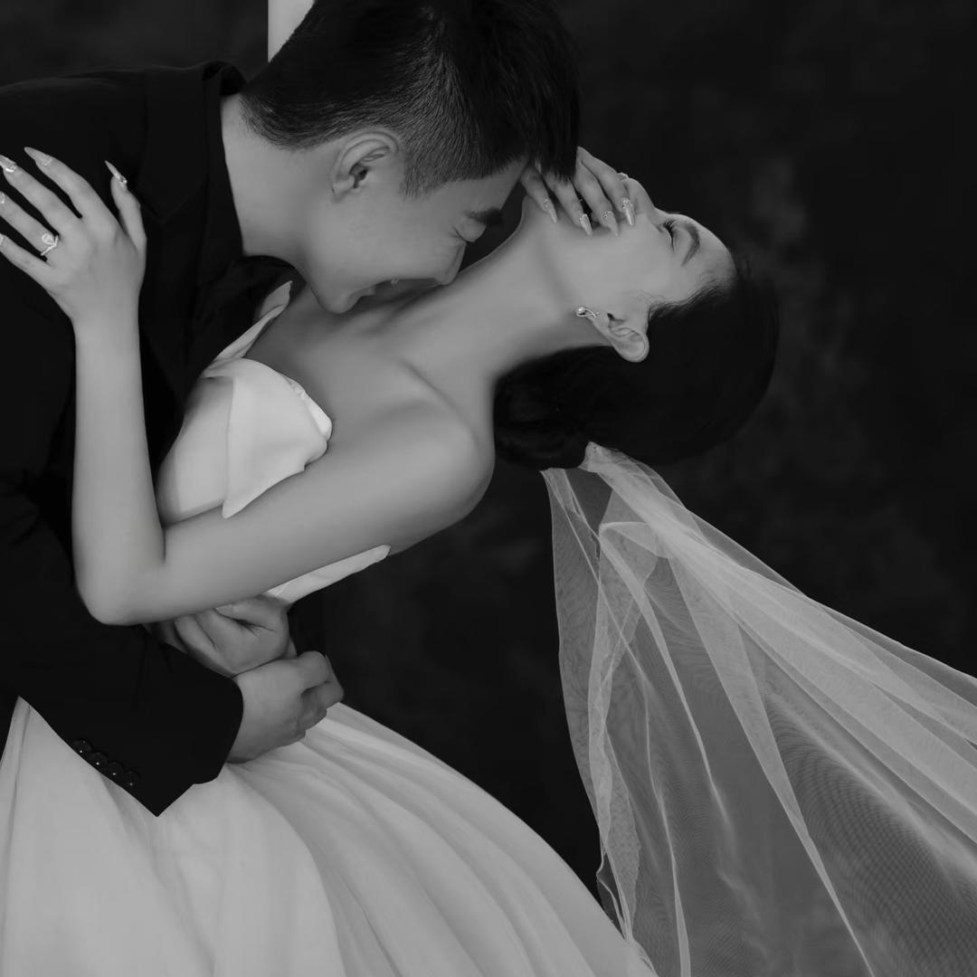 （定襄）朵亲礼服馆（招学员）