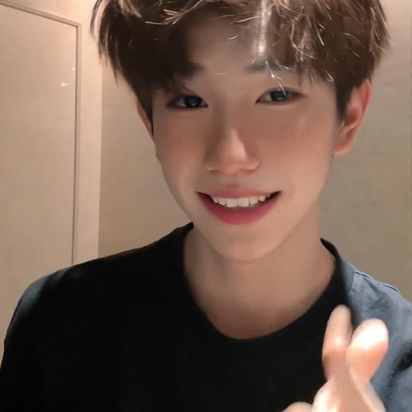 😊