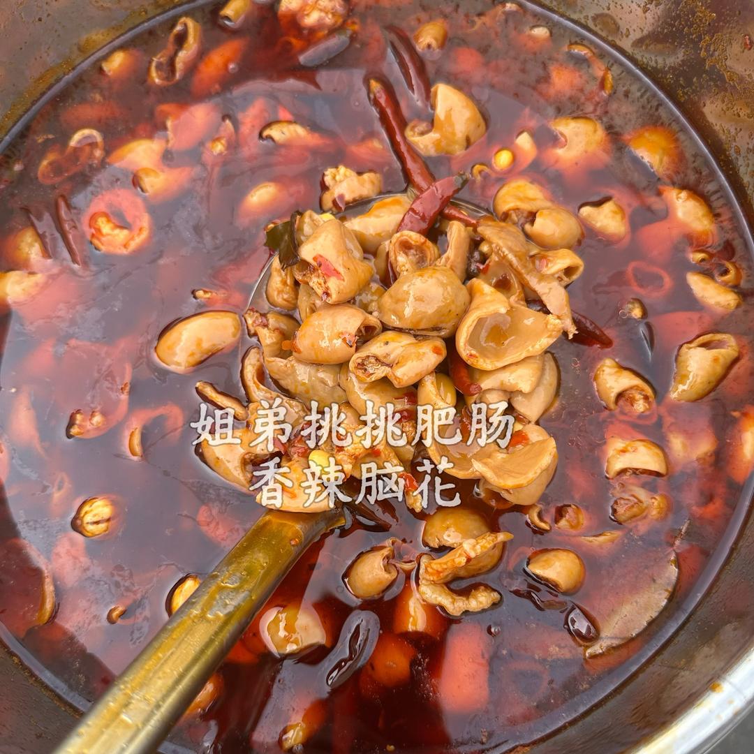 姐弟挑挑肥肠