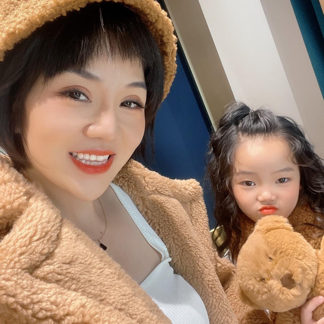 徐州宣武女装尾货供应链林曼家