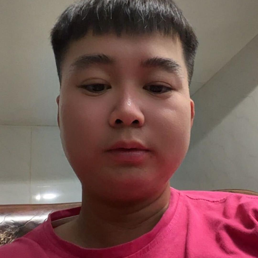 黄小仪