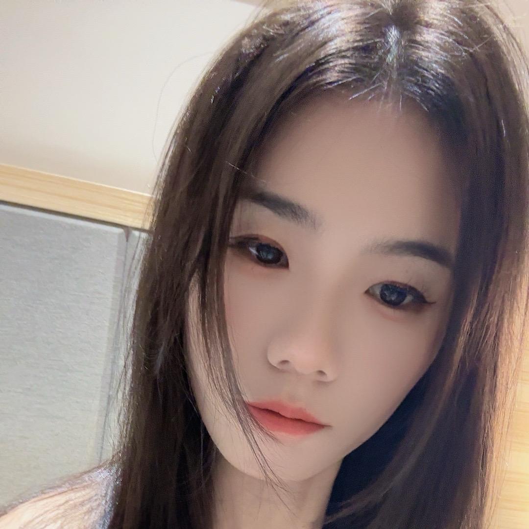 王小妞@