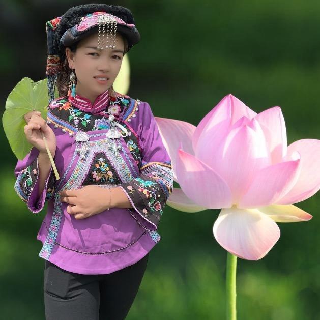 安龙县黔三姨食品店（个人独资）