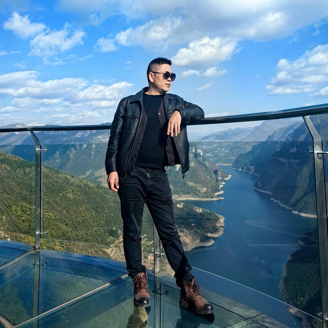 🚬ঞৣঁ᭄俗人💰爱财