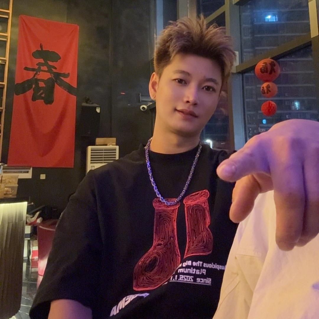 满杯峰仔