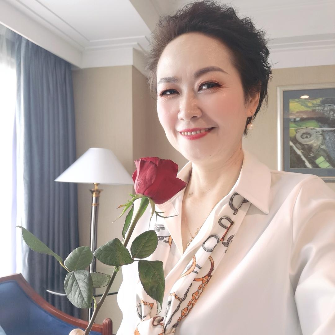 紫衣媚儿