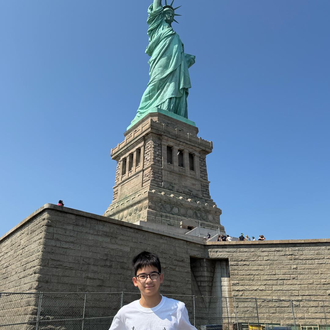 小骏陪你闯世界🏆