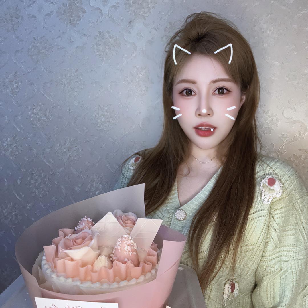 七七