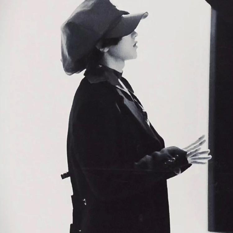 日落之前拥抱我