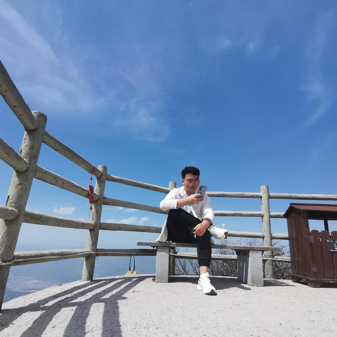 鹤壁“亮弟”