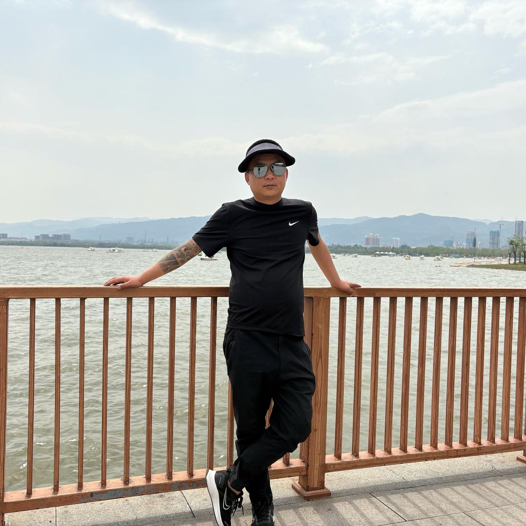 追梦赤子🤵🏻‍♂️