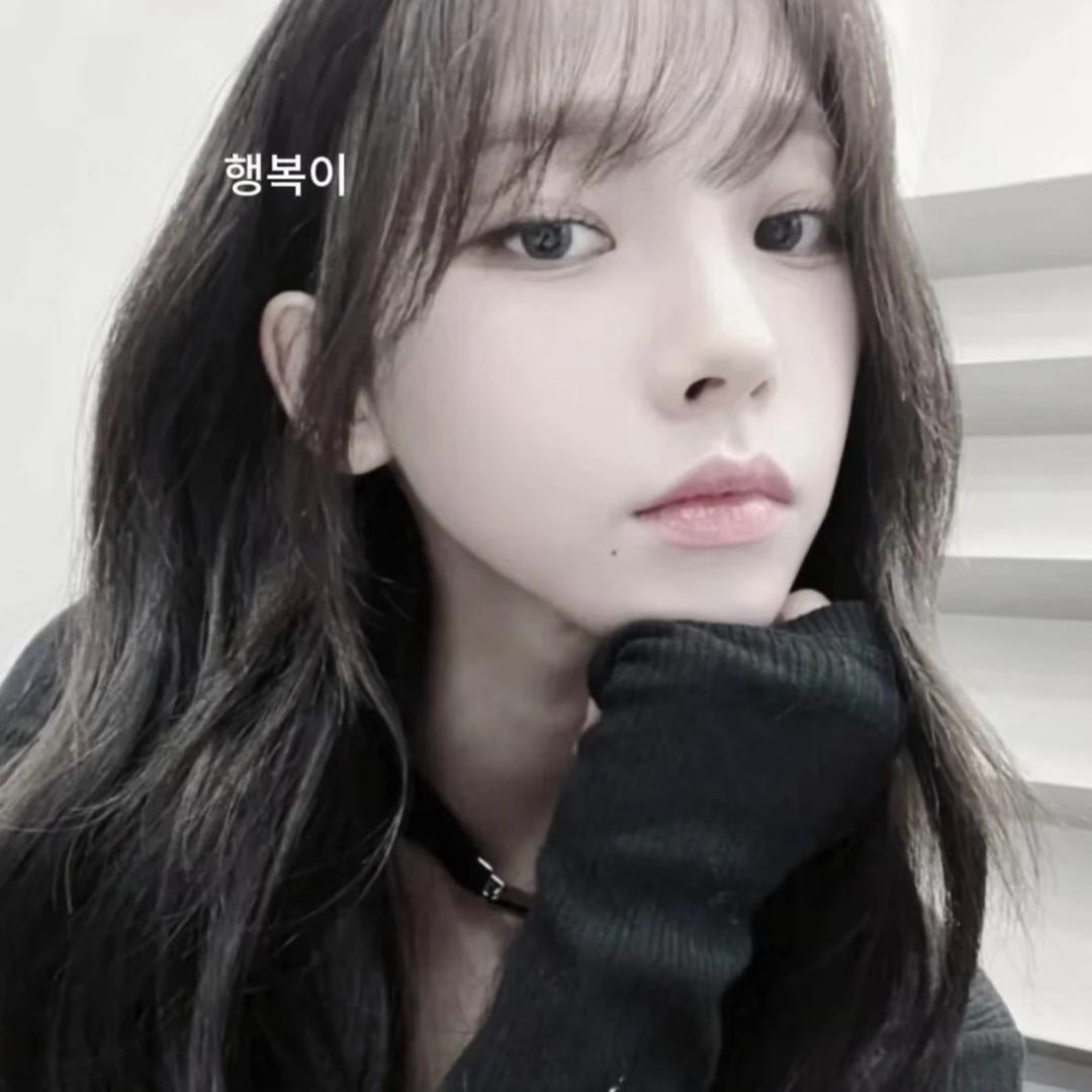 Ellae ^nooor. Season