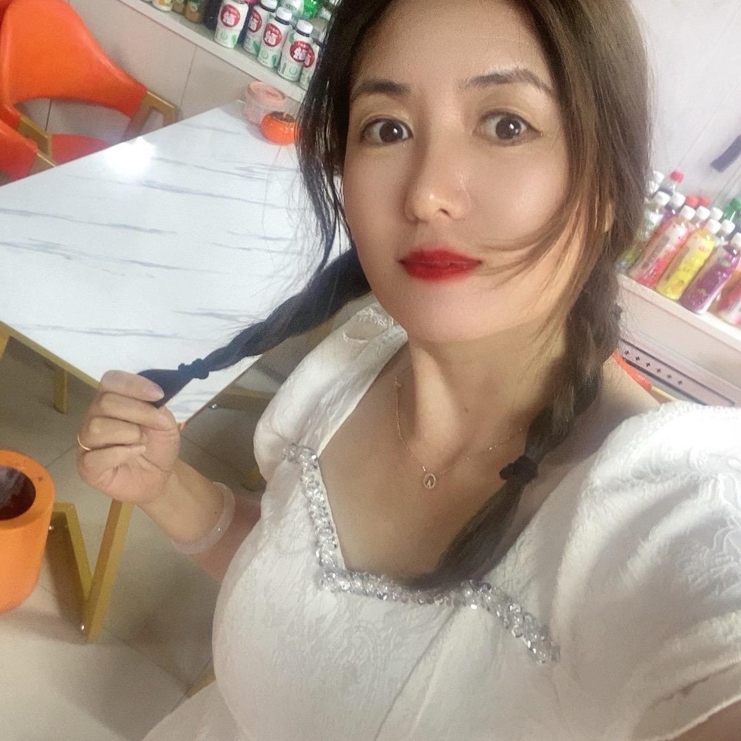 辣尚鲜麻辣香锅/克什克腾红旗婚车娟姐