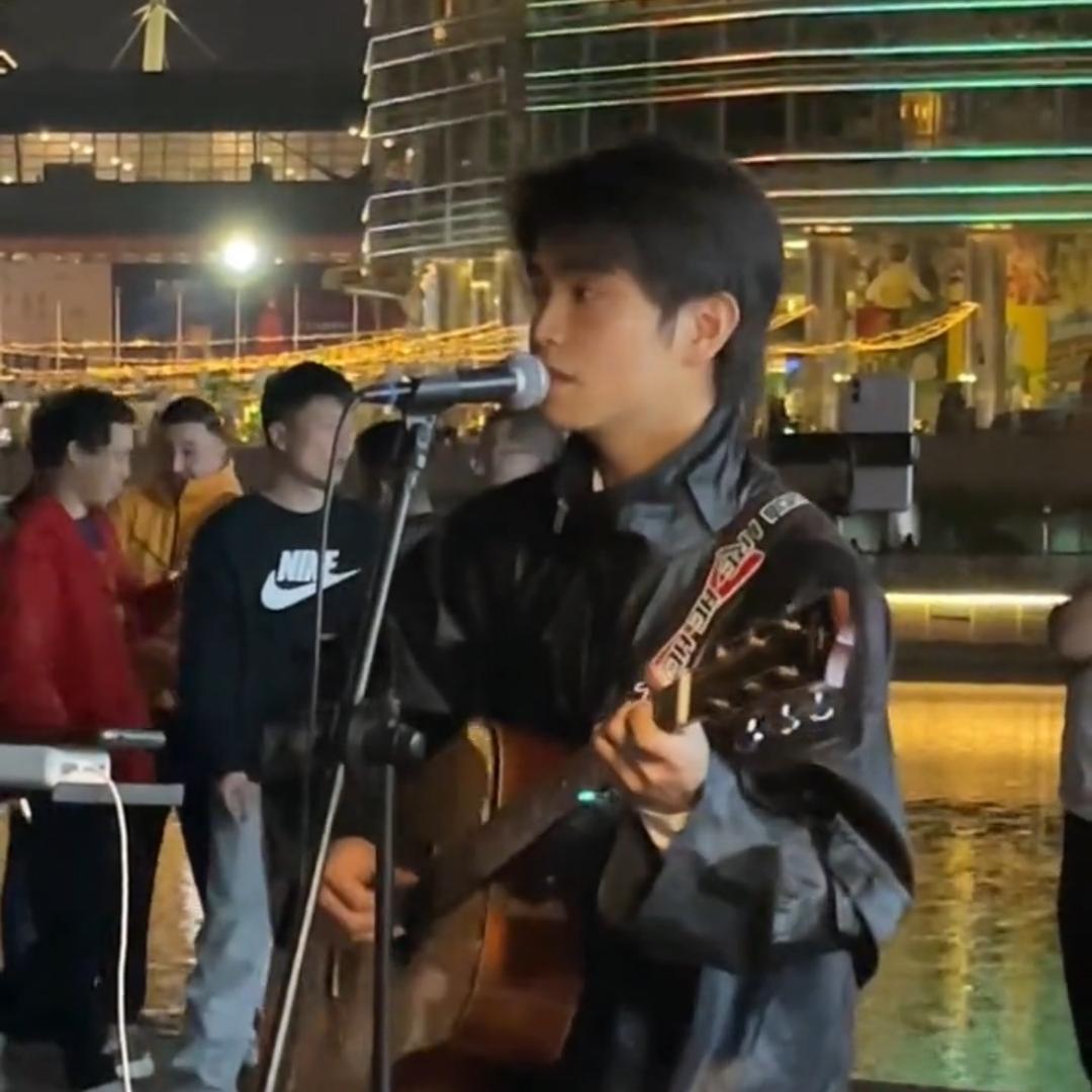 医森弹吉他🎸（直播号）