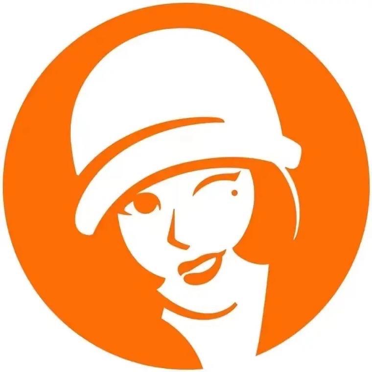 她是女超人怎么会难过呵呵