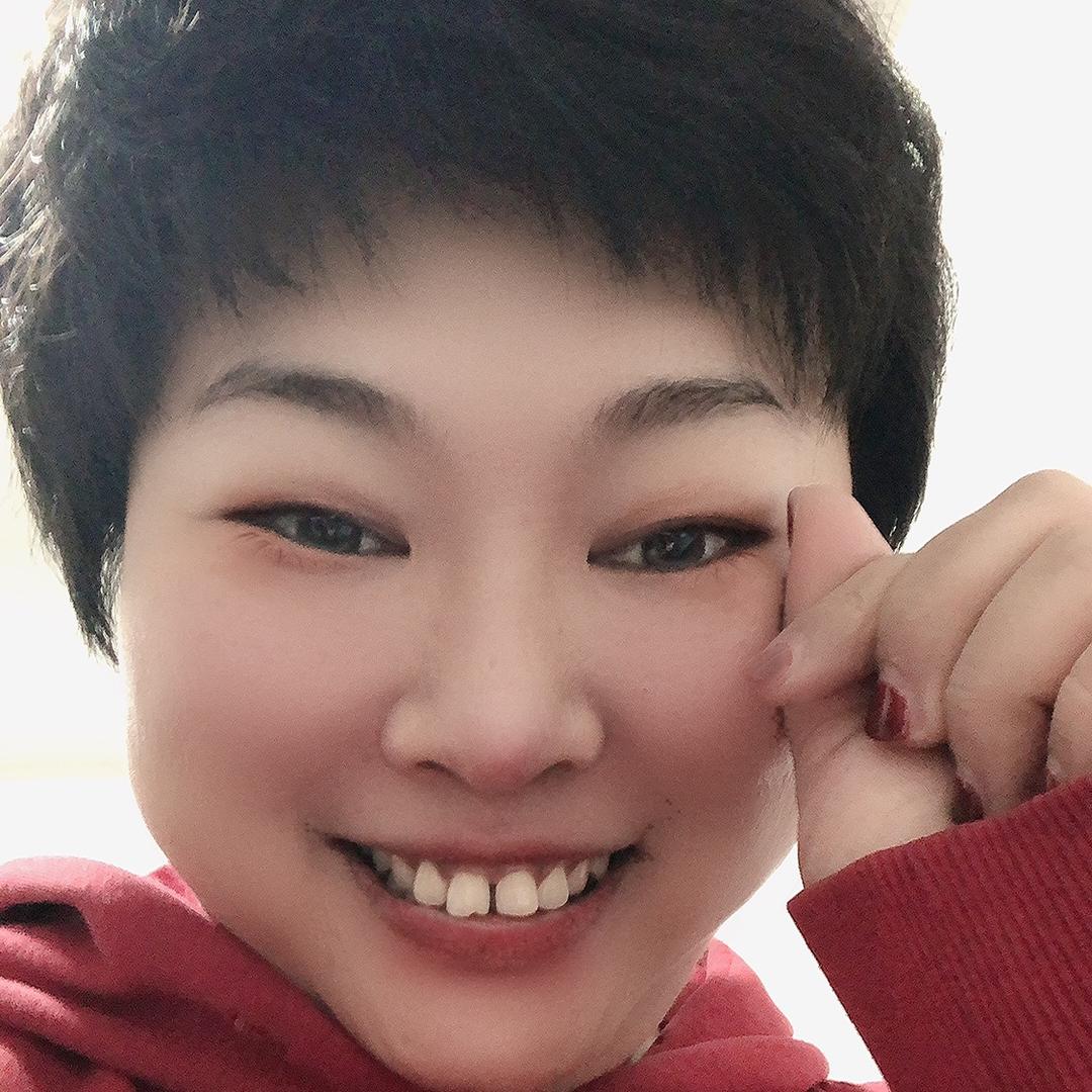 爱笑的伶姐