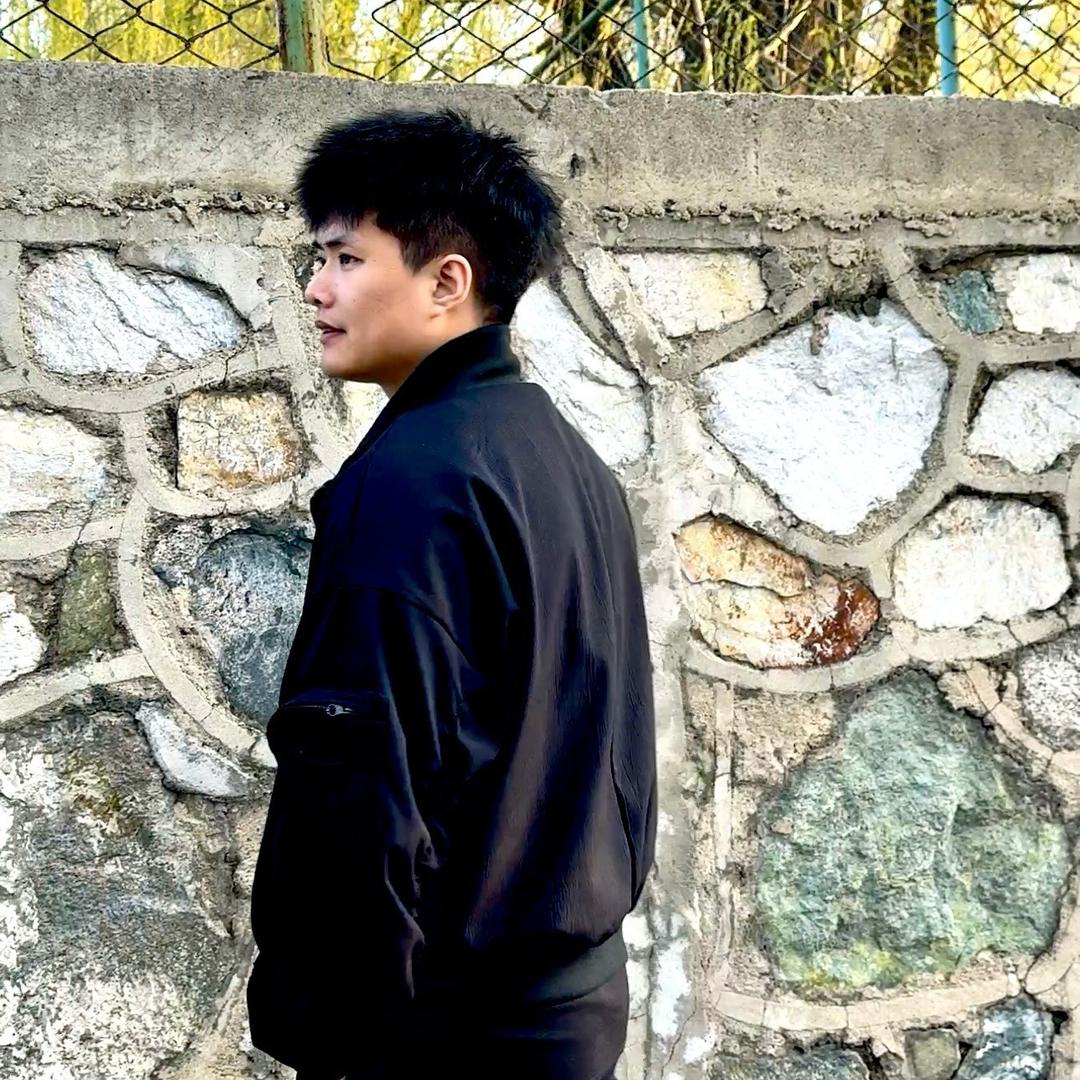 小赵（涨粉目标1000）回