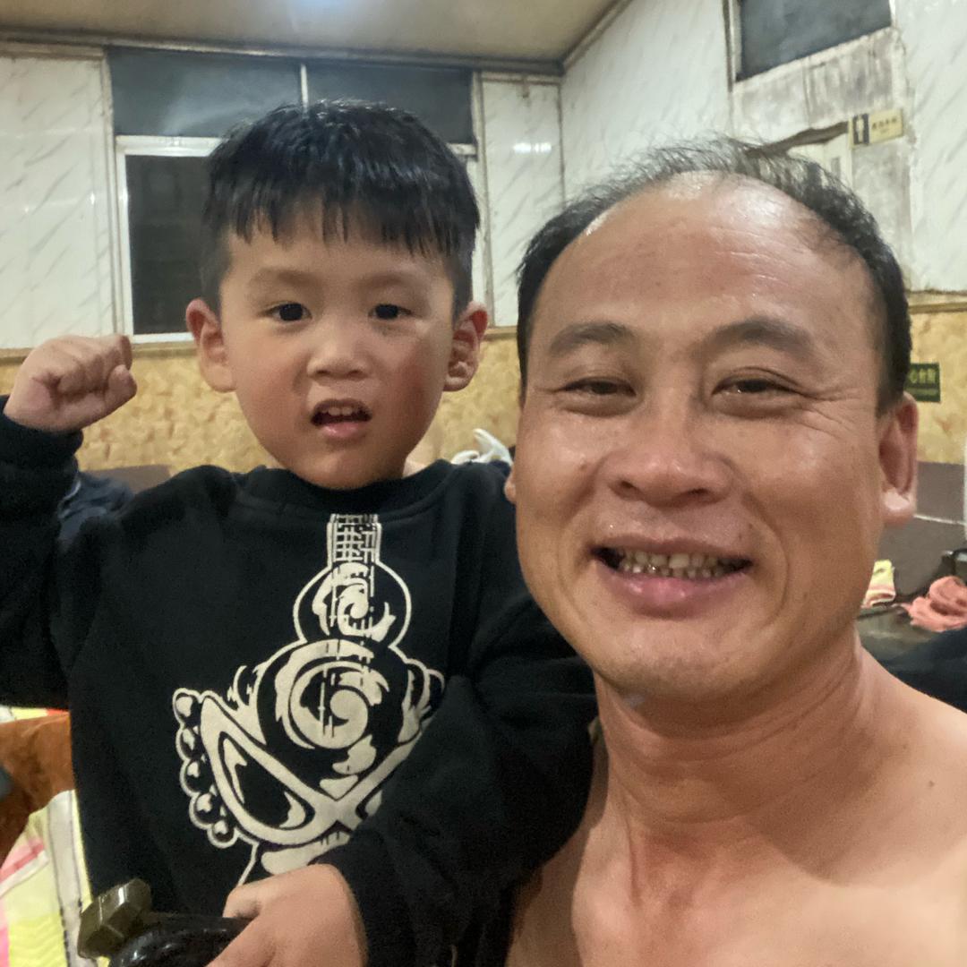 2、 皮一下很开心  笑一笑十年少