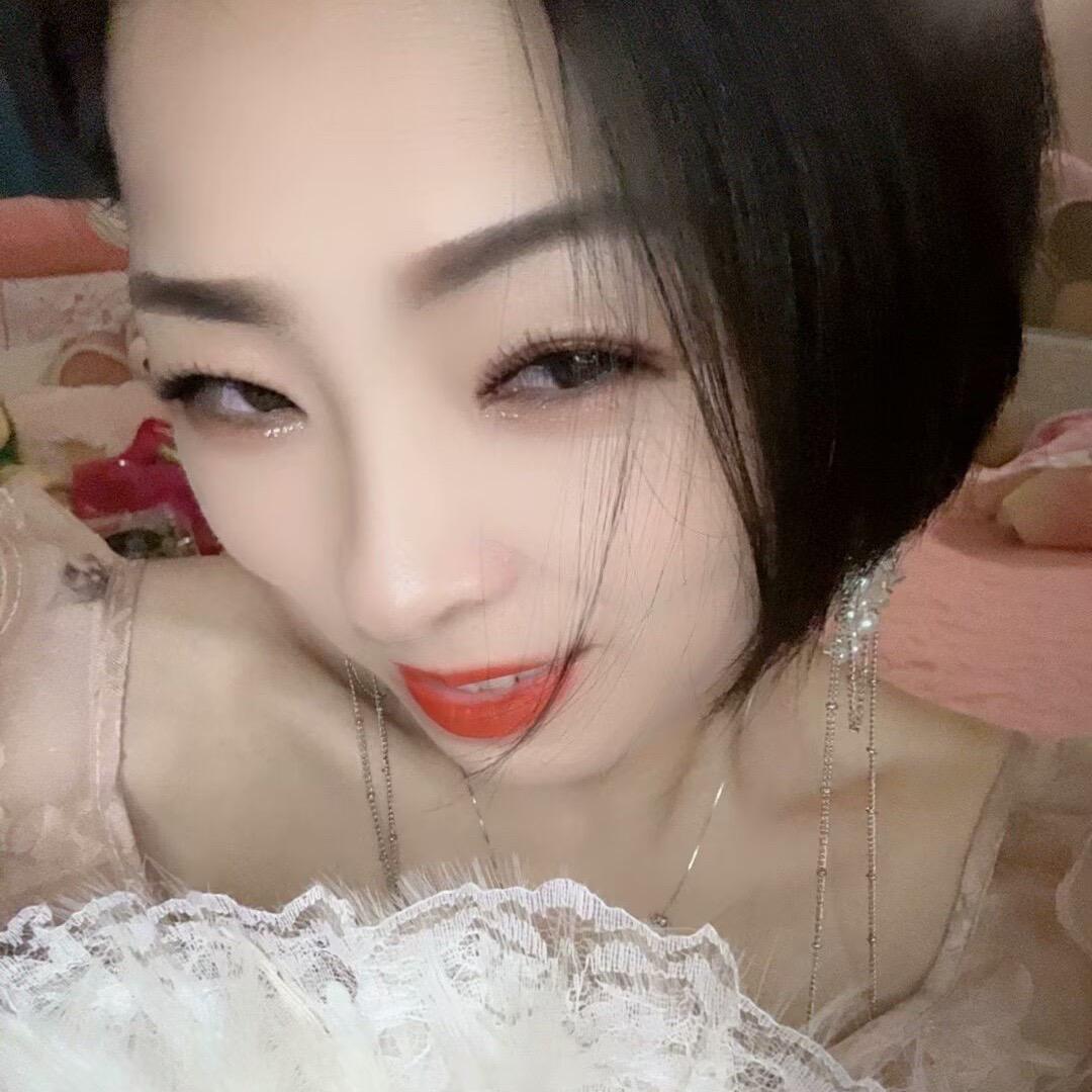 👸女王👸