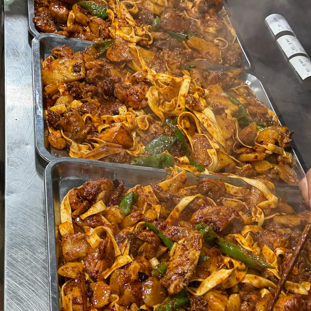 干炒大盘鸡.辣子烤肉