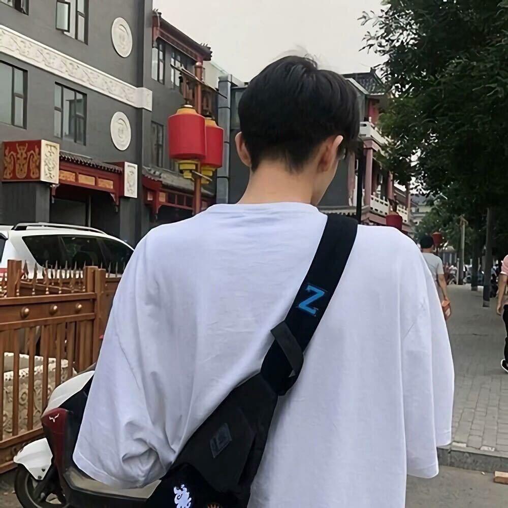 小林..